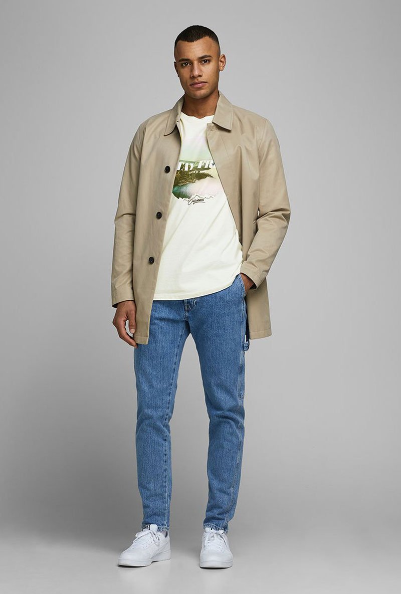 JACK AND JONES STAY FREE TEE