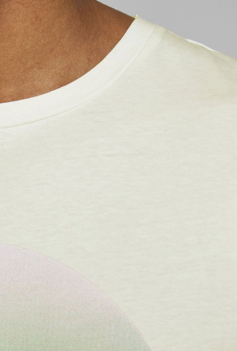 JACK AND JONES STAY FREE TEE