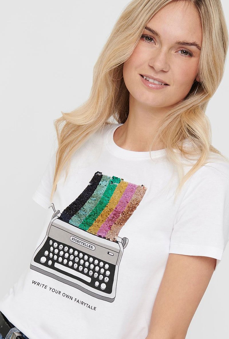 ONLY STORYTELLER TOP