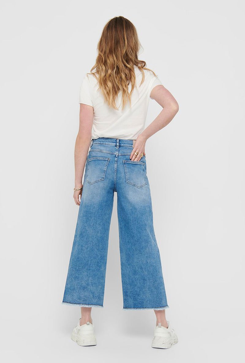 ONLY DANGER ANIMAL PRINT TEE