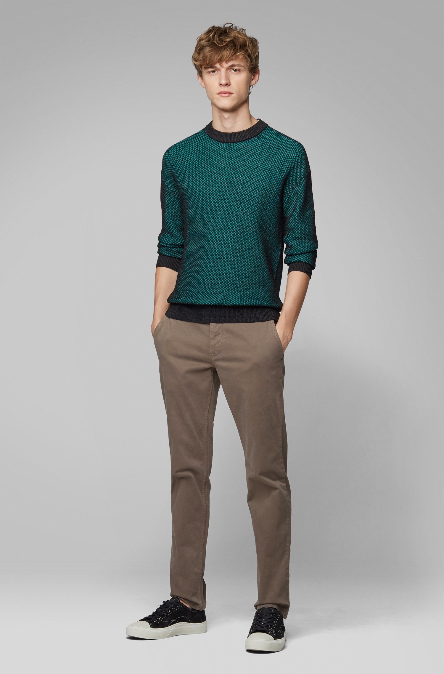 HUGO BOSS SLIM FIT CHINOS