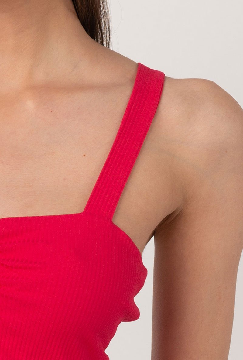 ONLY NAROMA SLIT TOP