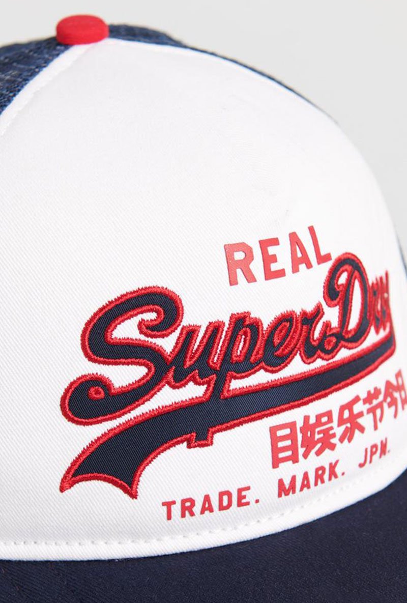 VINTAGE LOGO TRUCKER