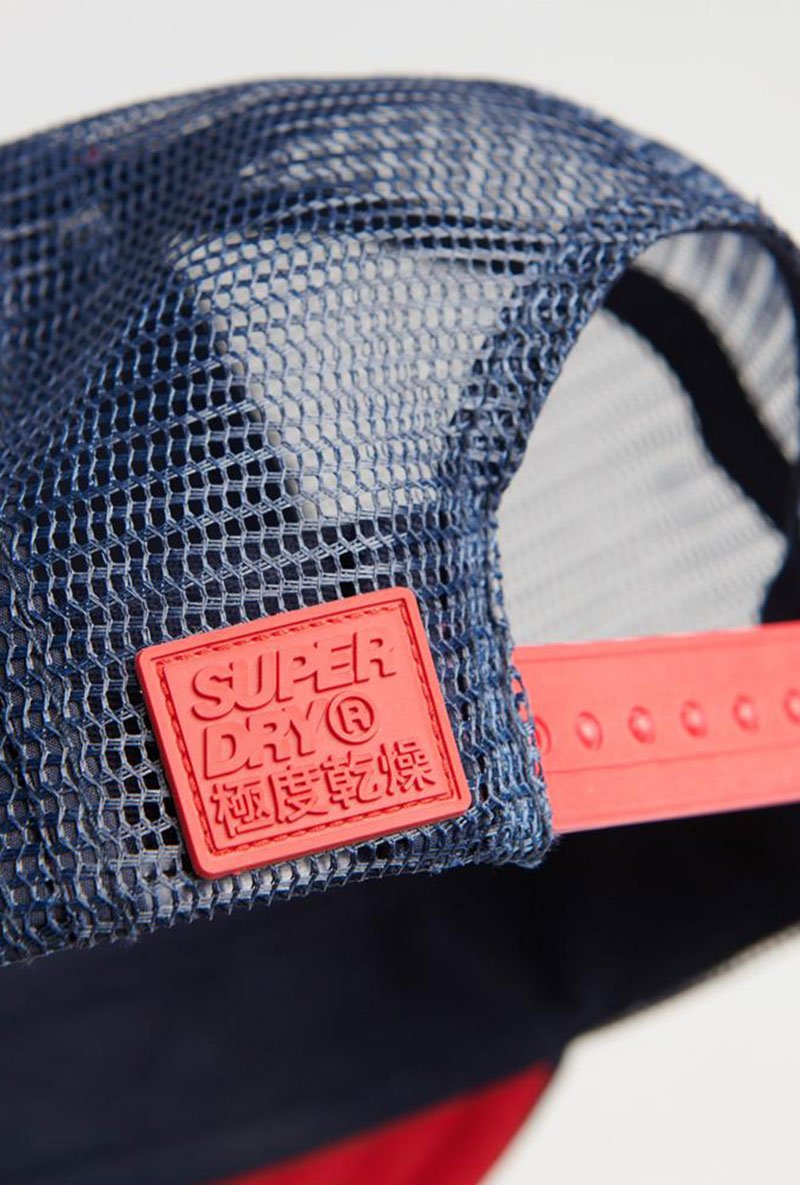 VINTAGE LOGO TRUCKER